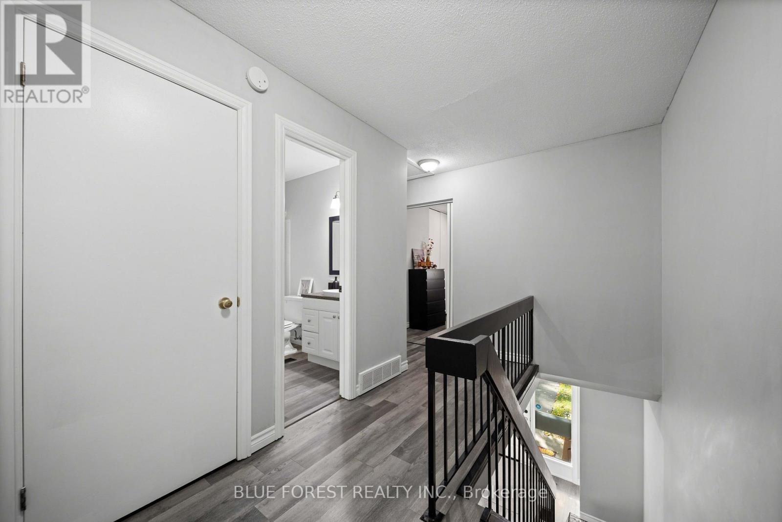 10 BERKSHIRE COURT - 15