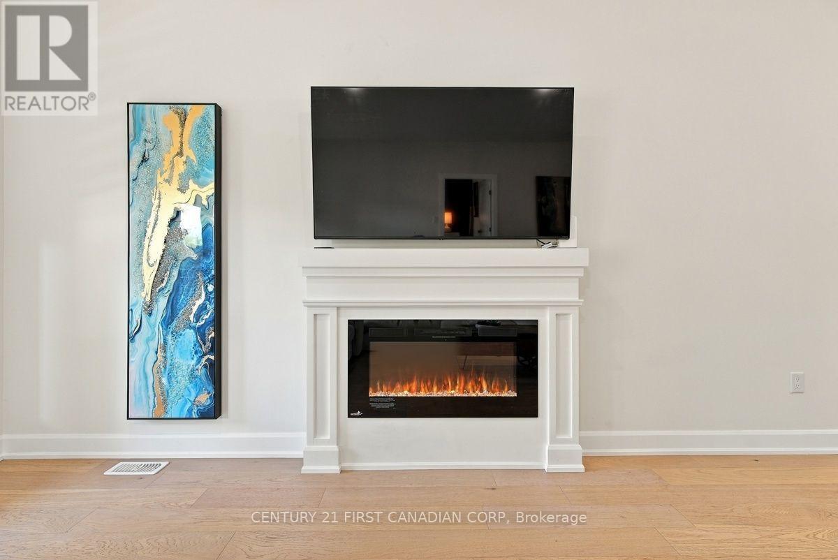 12 BRISCOE CRESCENT, Strathroy-Caradoc (NE) — photo 11