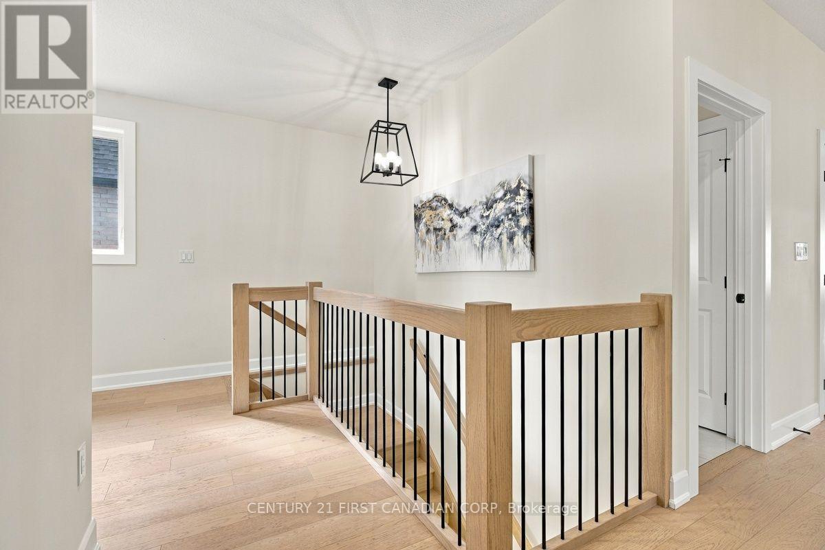 12 BRISCOE CRESCENT - 30