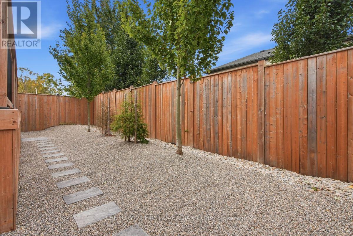 12 BRISCOE CRESCENT - 47