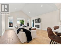 Den - 12 Briscoe Crescent, Strathroy Caradoc, ON N7G4E1 Photo 9