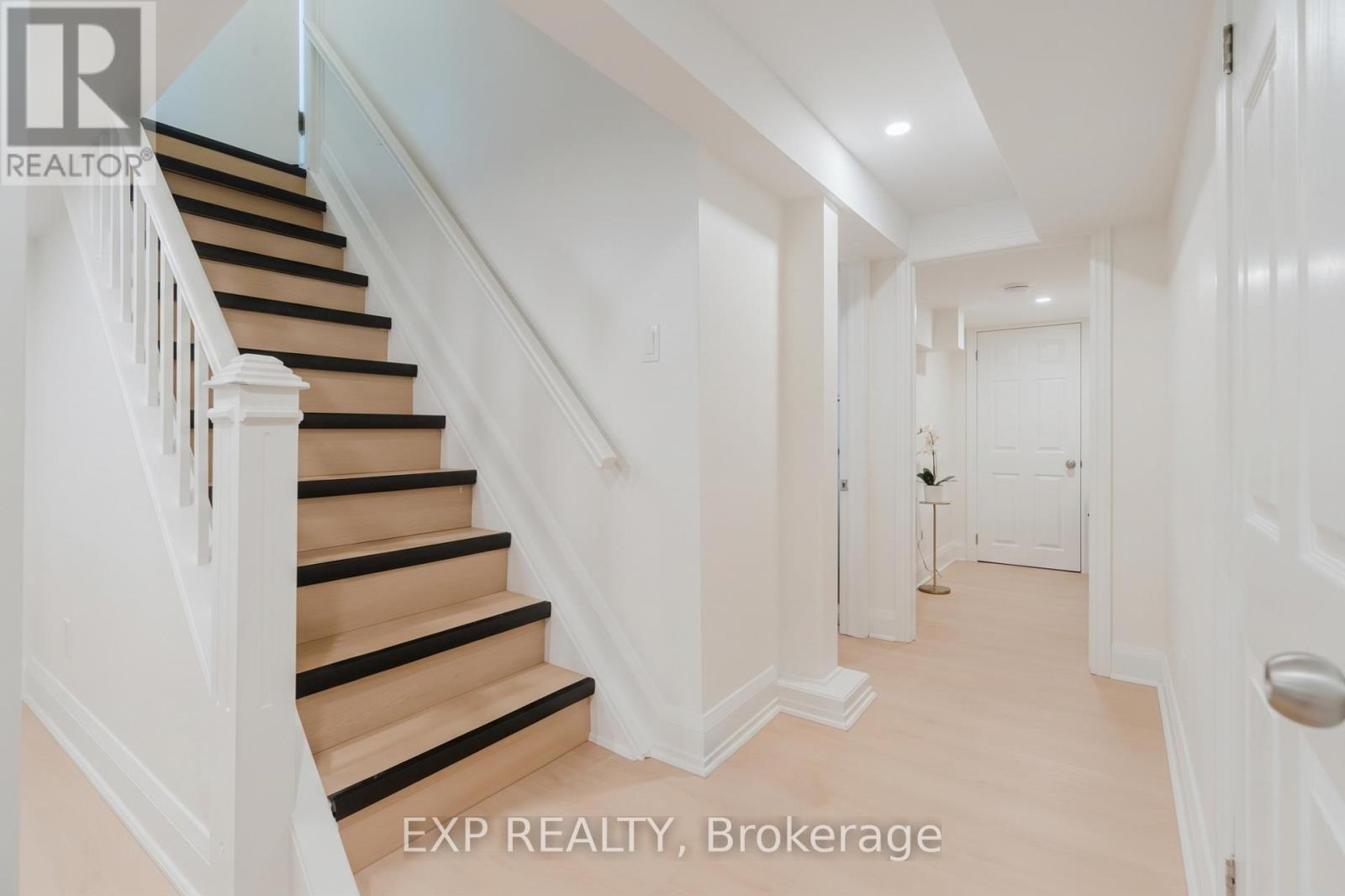 24 NEWHAVEN STREET - Image 12