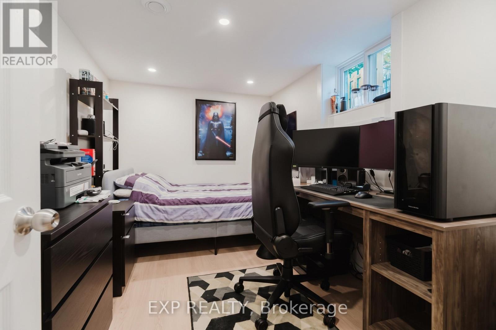 24 NEWHAVEN STREET - Image 19