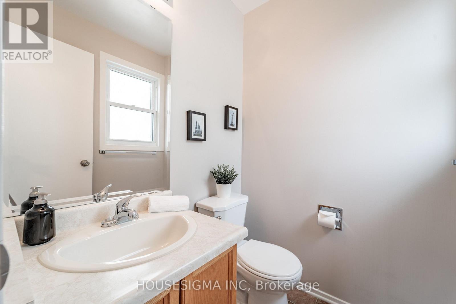 247 MCEACHERN CRESCENT - 26