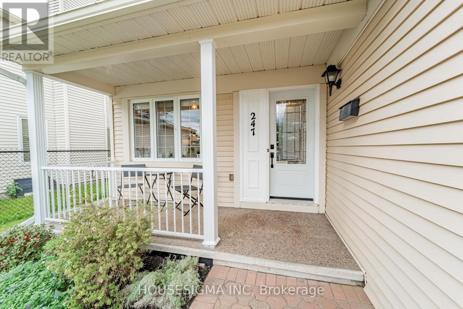 247 MCEACHERN CRESCENT - 3