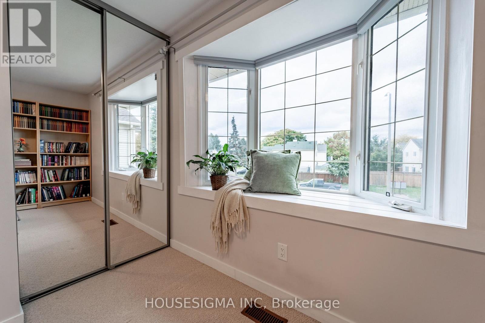 247 MCEACHERN CRESCENT - 30