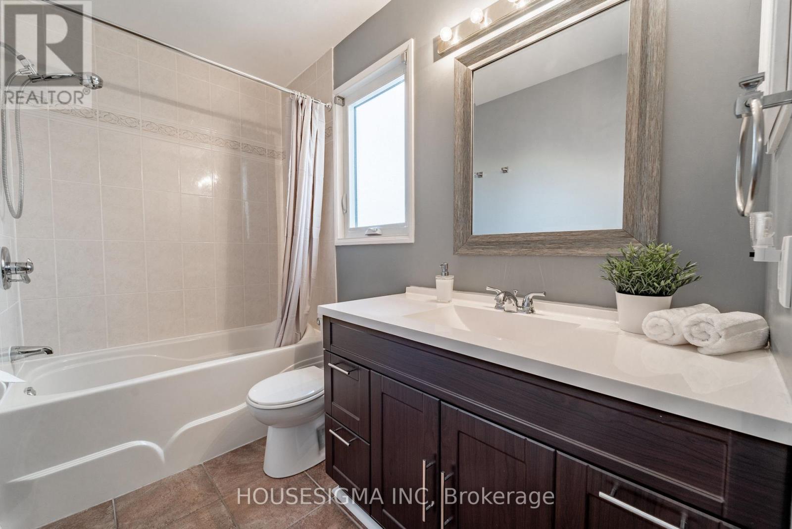 247 MCEACHERN CRESCENT - 34