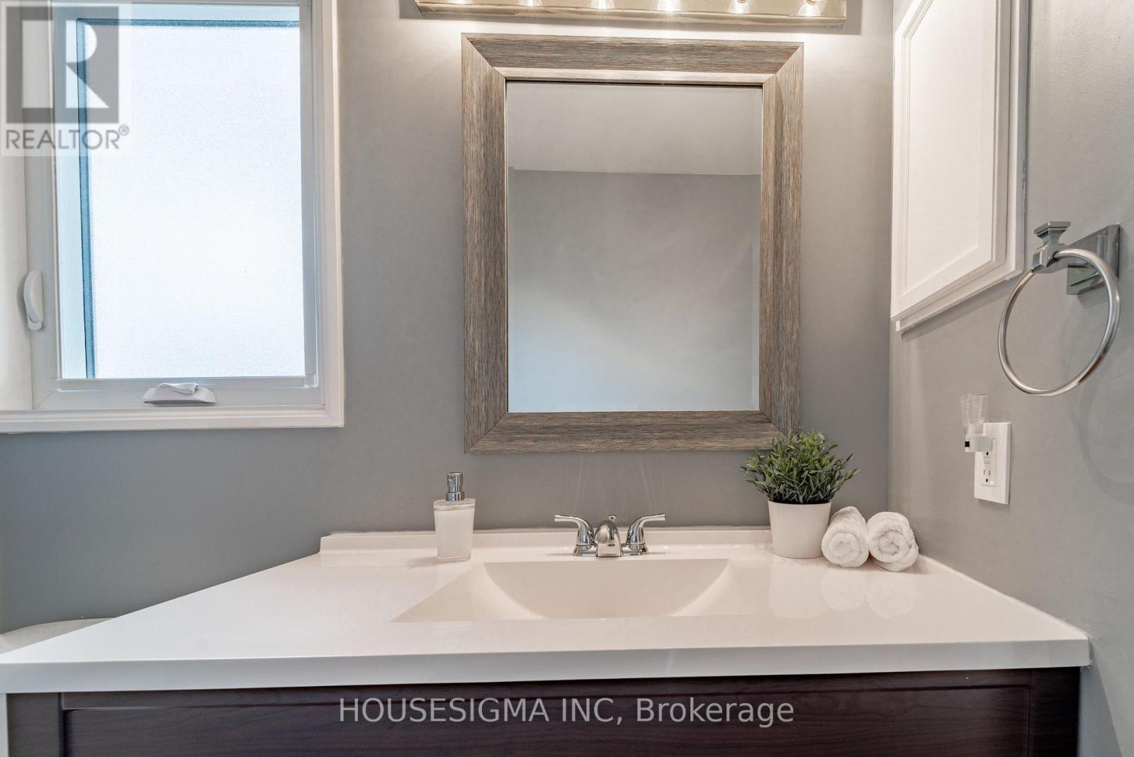 247 MCEACHERN CRESCENT - 35