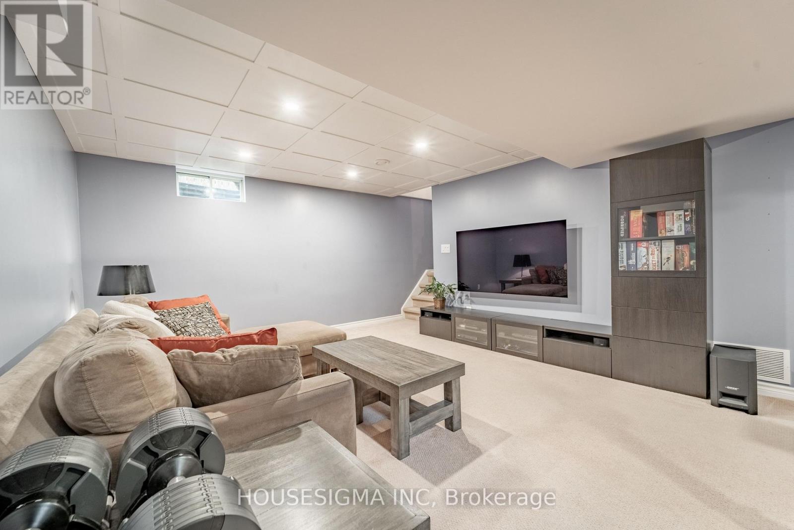 247 MCEACHERN CRESCENT - 40