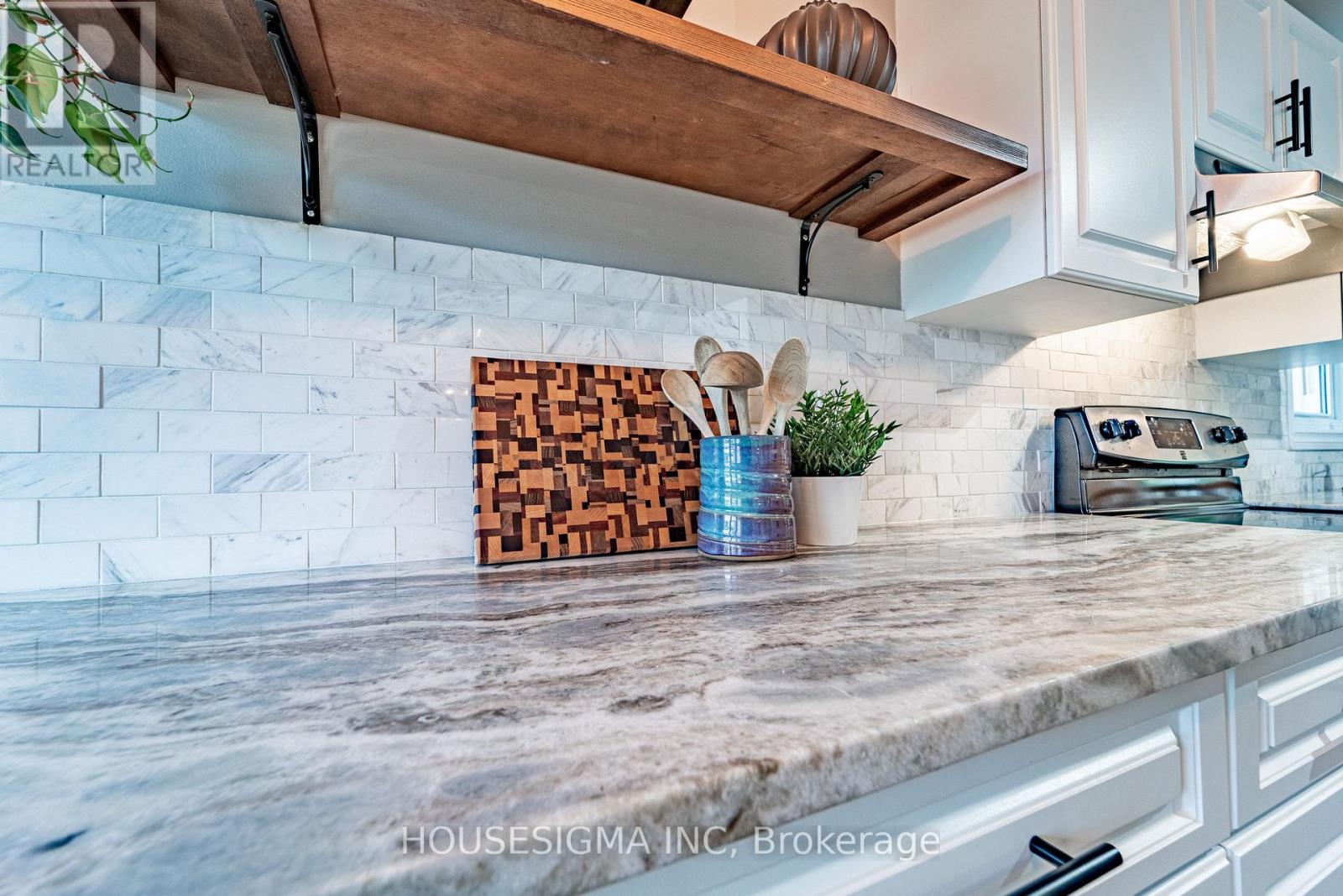247 MCEACHERN CRESCENT, Ottawa — photo 9