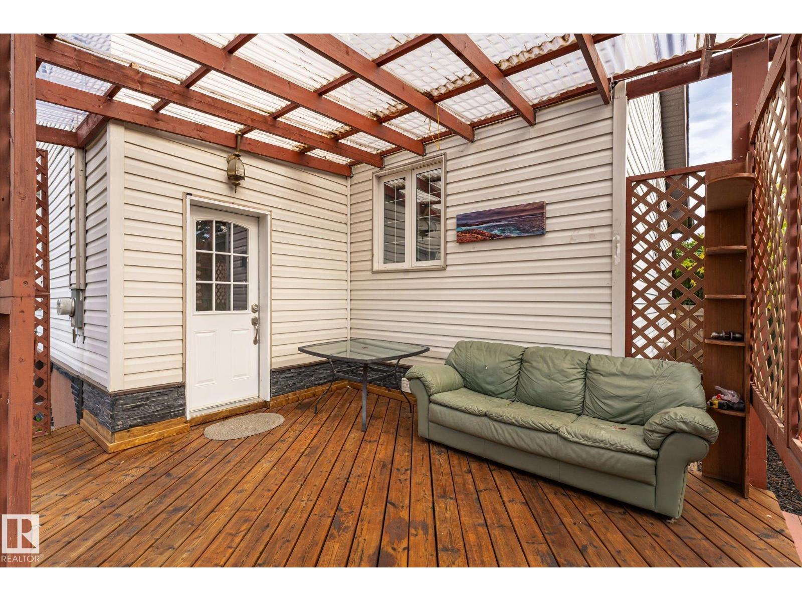 8742 151 ST NW - 45