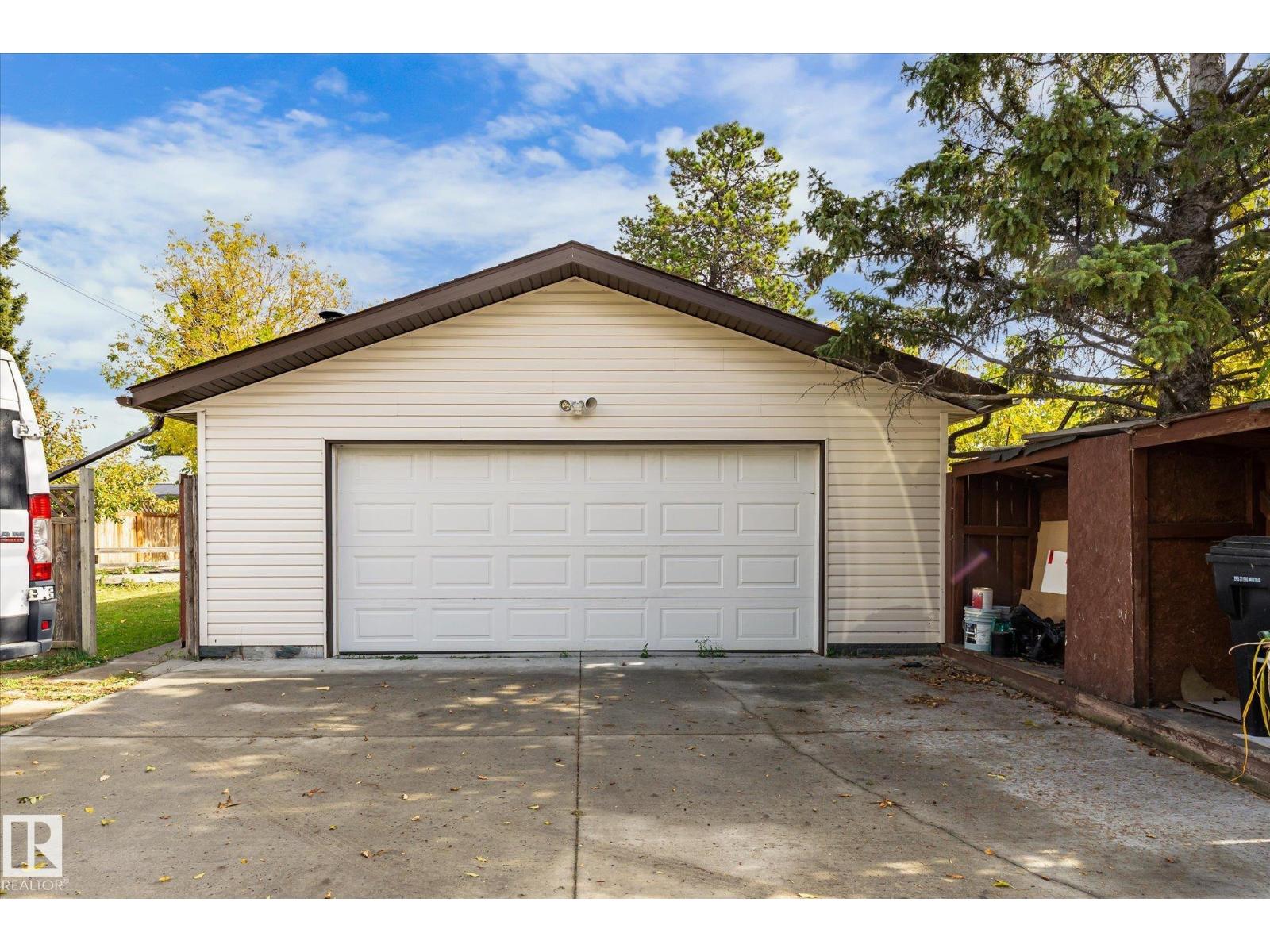 8742 151 ST NW - Image 54
