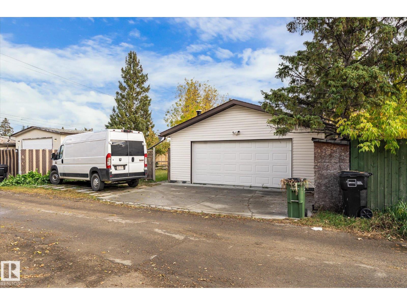 8742 151 ST NW - 55