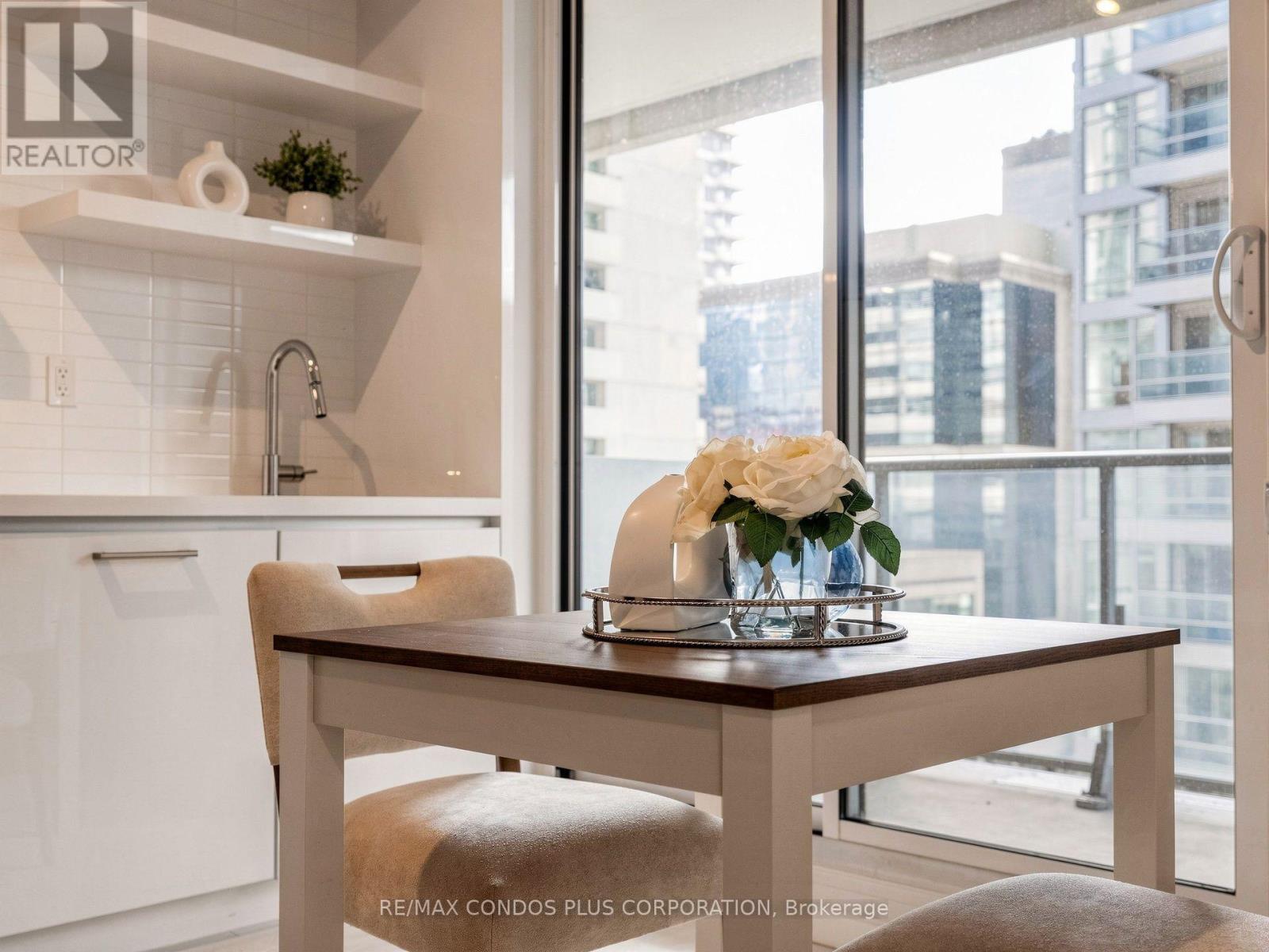 506- 2221 Yonge Street, Toronto, ON photo 15