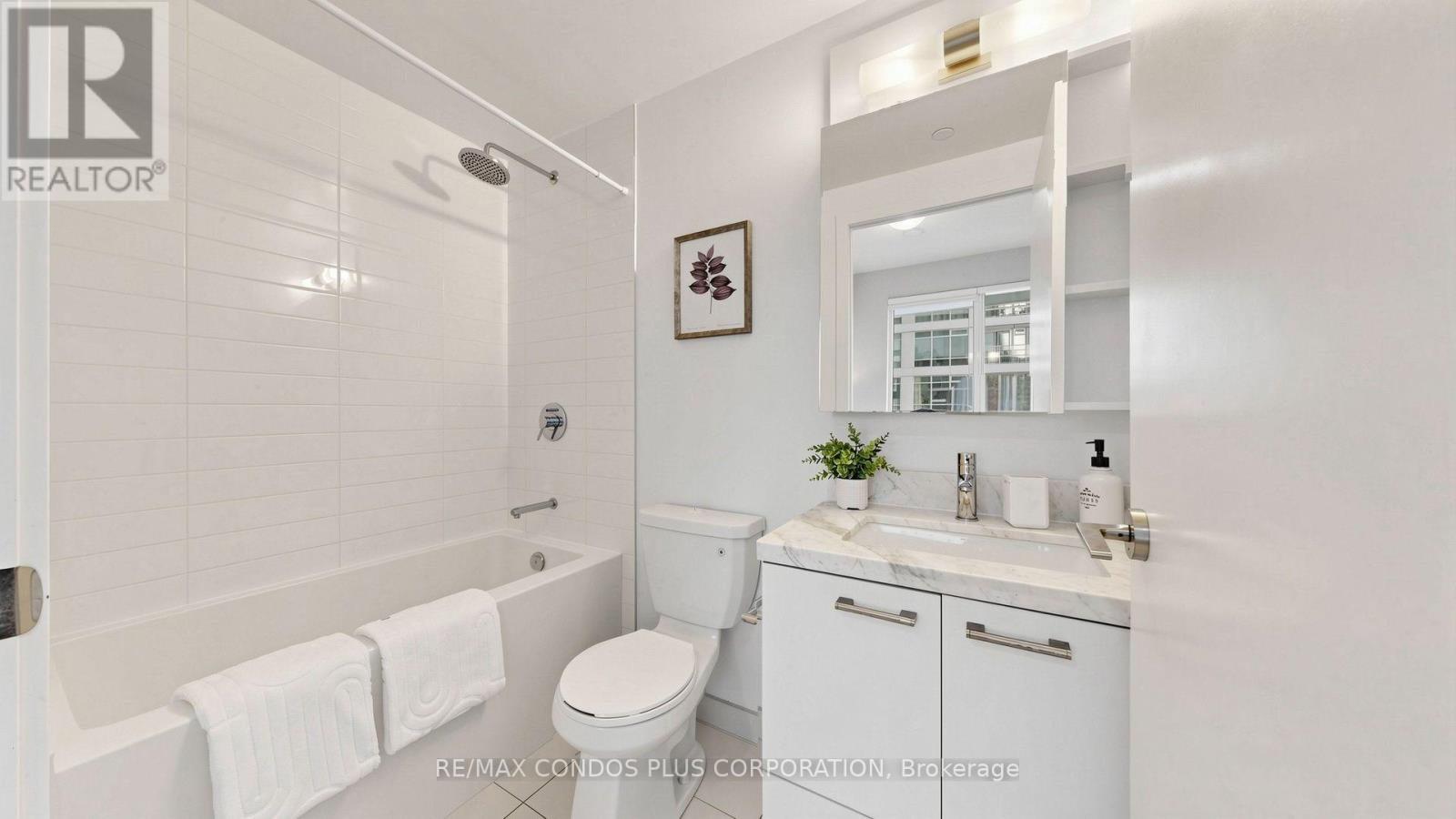 506- 2221 Yonge Street, Toronto, ON photo 27