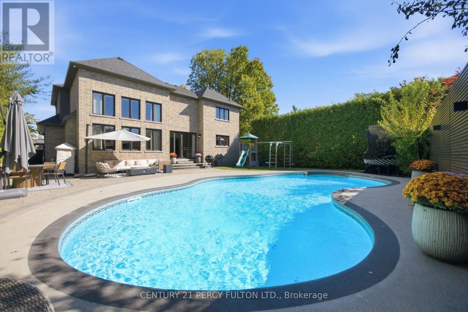 82 Bridlewood Boulevard, Whitby, ON photo 4