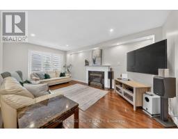 2015 Valewood Court, Oshawa, ON L1G7X9 Photo 19