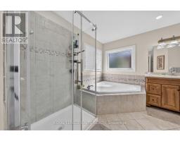 2015 Valewood Court, Oshawa, ON L1G7X9 Photo 29