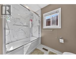 2015 Valewood Court, Oshawa, ON L1G7X9 Photo 35