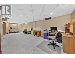 2015 Valewood Court, Oshawa, ON L1G7X9 Photo 43
