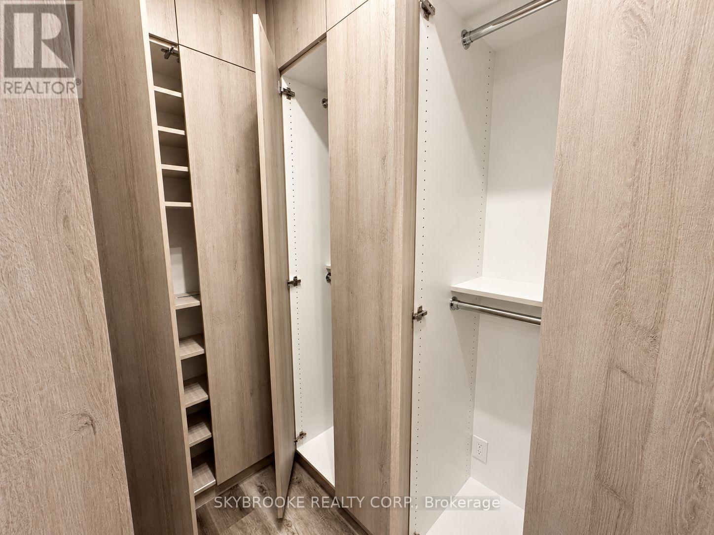 108 - 9245 JANE STREET, Vaughan (Maple) — photo 11