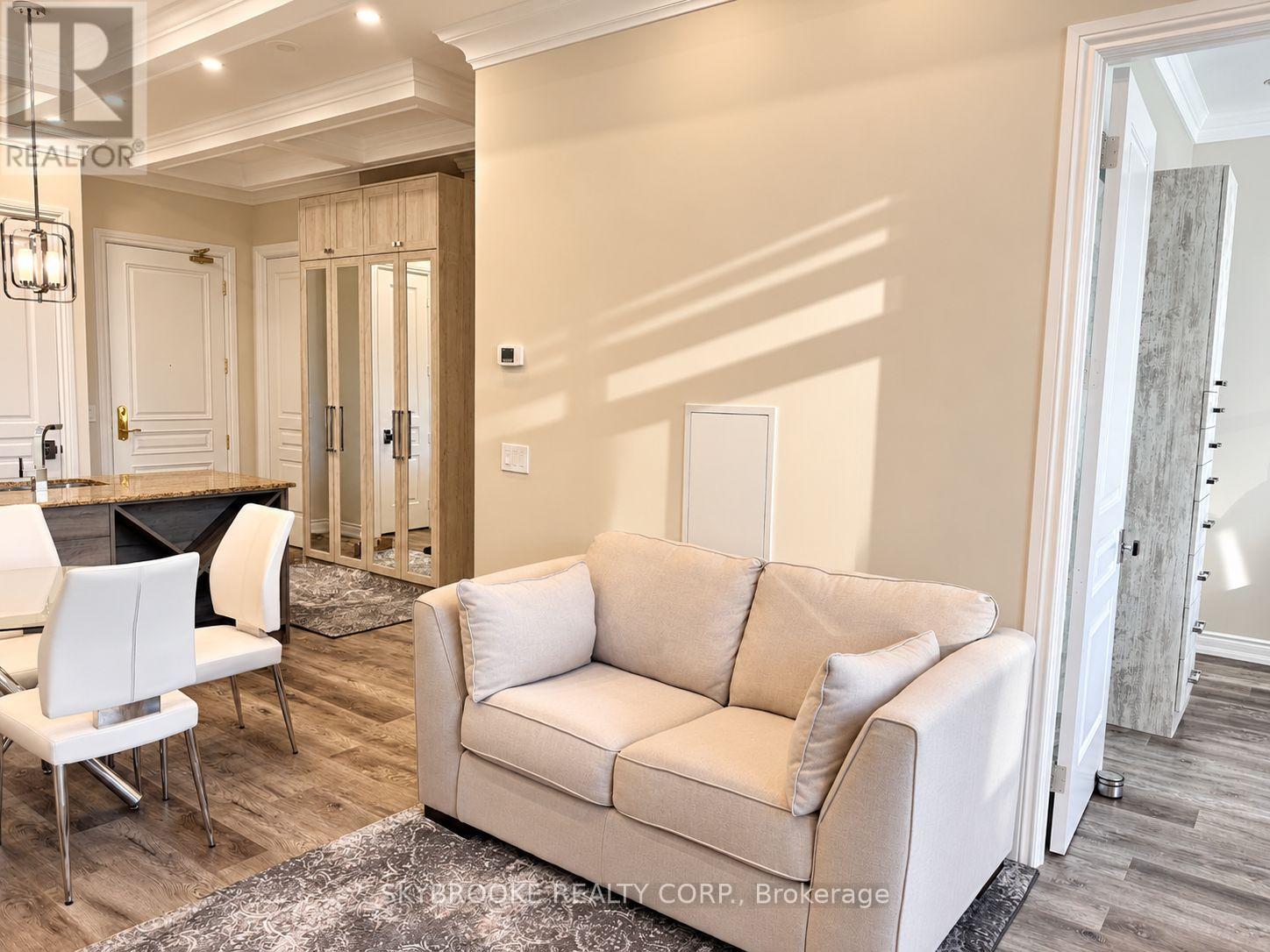 108 - 9245 JANE STREET, Vaughan (Maple) — photo 6
