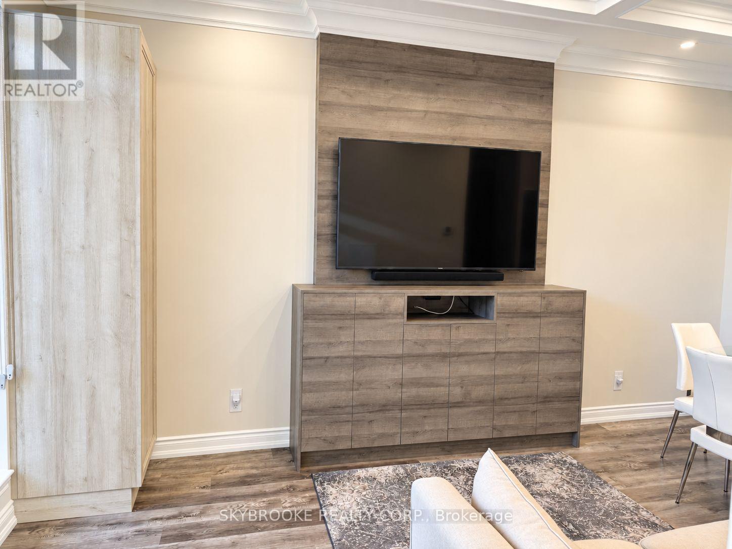 108 - 9245 JANE STREET, Vaughan (Maple) — photo 7