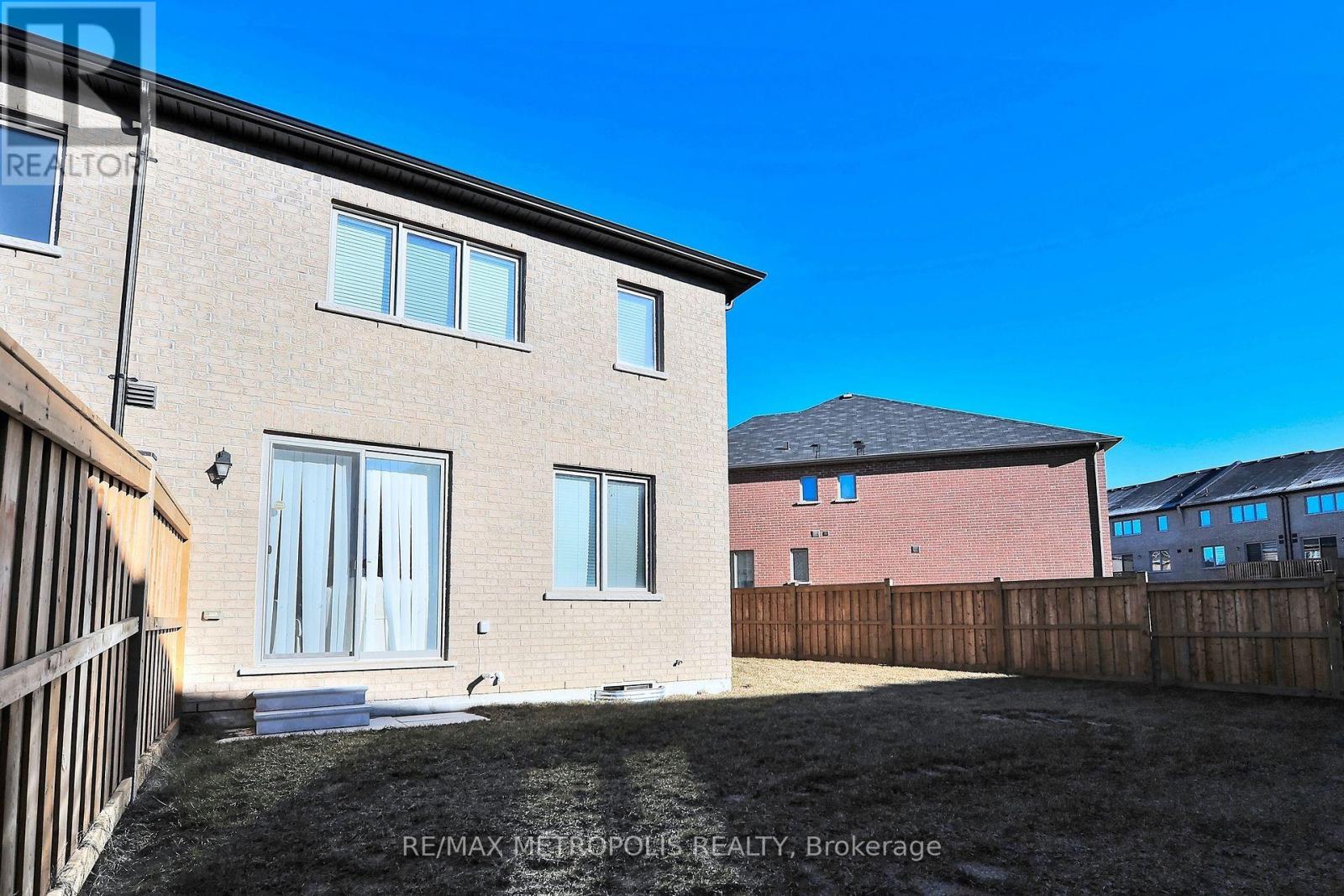 61 Seedling Crescent, Whitchurch-Stouffville, ON photo 7
