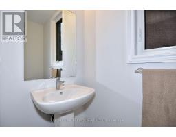 61 Seedling Crescent, Whitchurch Stouffville, ON L4A4V5 Photo 22