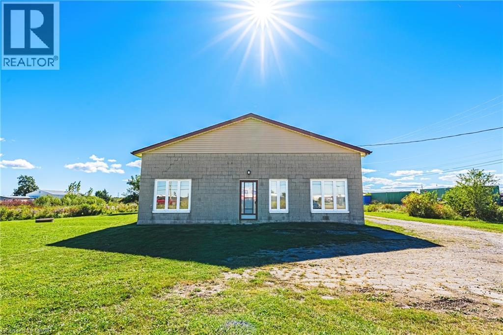 360 HWY 20, Glanbrook — photo 6