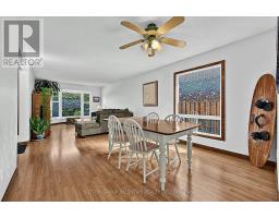 Bedroom 3 - 38 Trillium Crescent, Barrie, ON L4N5K3 Photo 12