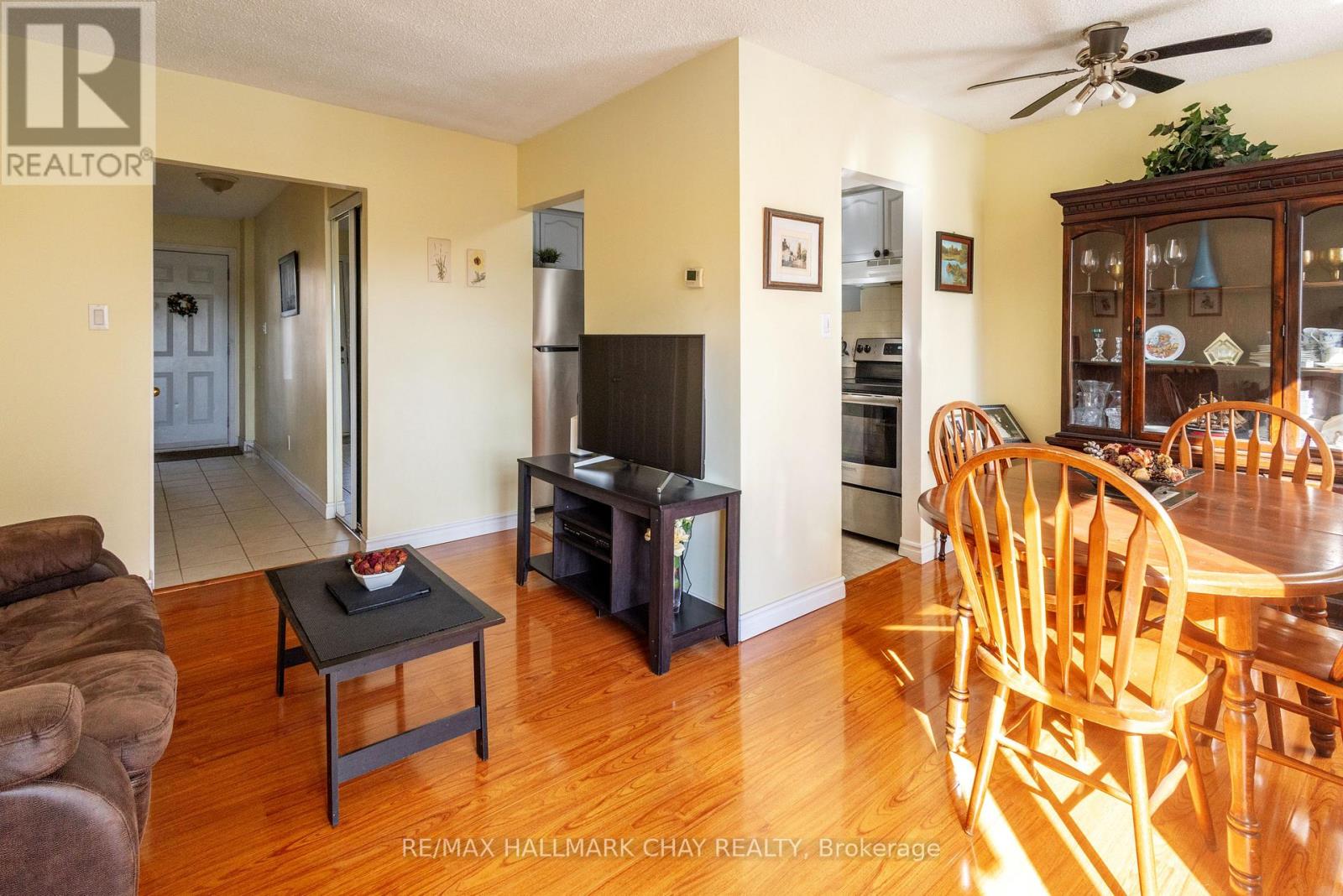 4- 261 Rose Street, Barrie, ON photo 6