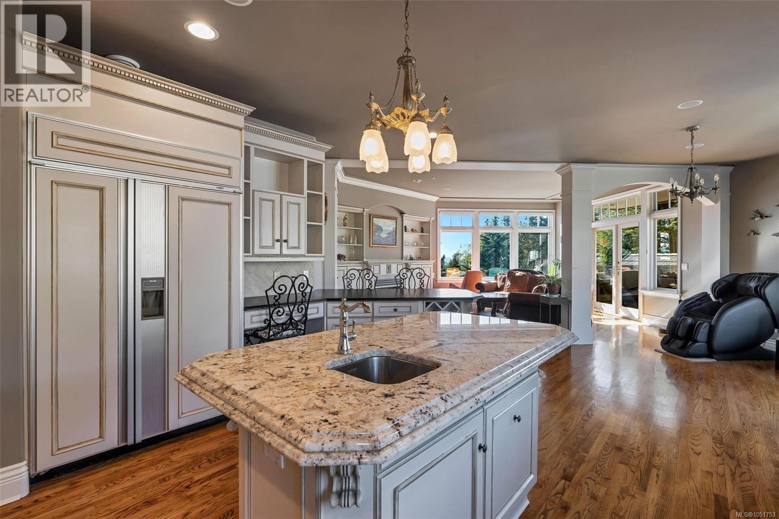 906 Cobblestone Lane - Image 34