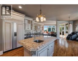 906 Cobblestone Lane, Saanich, BC V8Y3G3 Photo 34