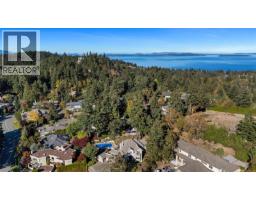 906 Cobblestone Lane, Saanich, BC V8Y3G3 Photo 68