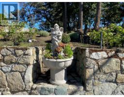 906 Cobblestone Lane, Saanich, BC V8Y3G3 Photo 59