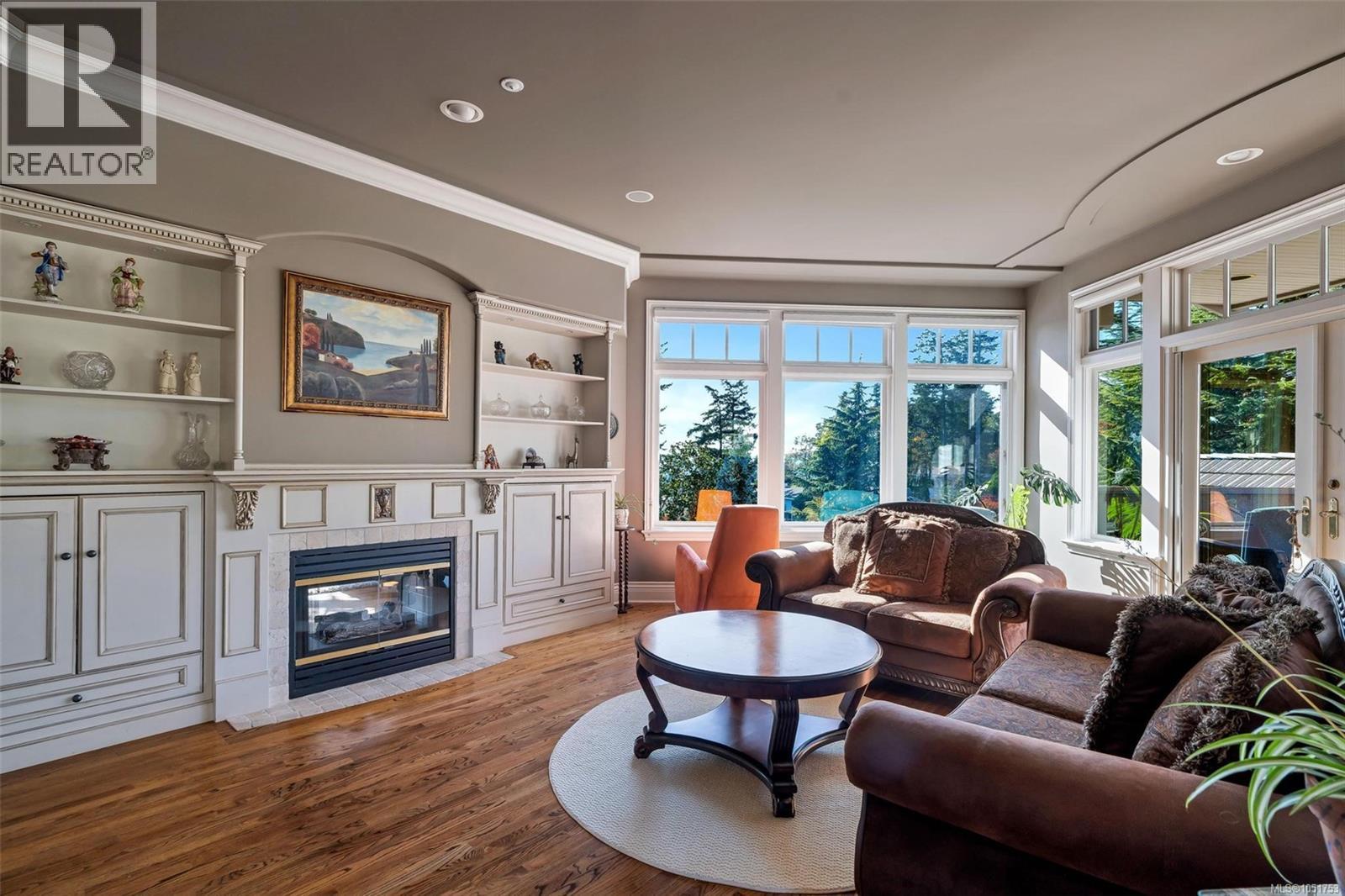 906 Cobblestone Lane - Image 28