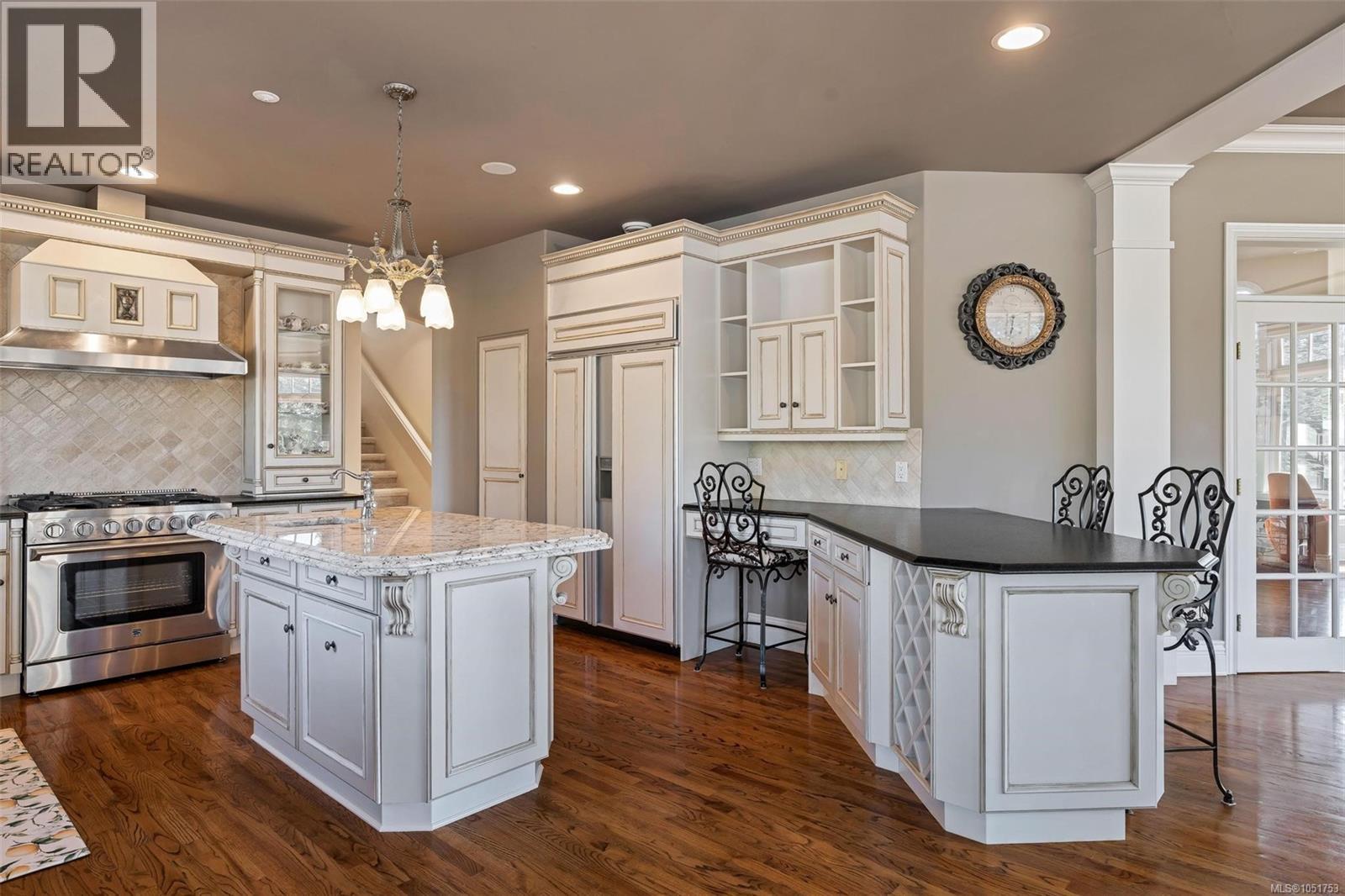 906 Cobblestone Lane - Image 35