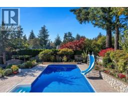 906 Cobblestone Lane, Saanich, BC V8Y3G3 Photo 51