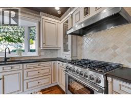 906 Cobblestone Lane, Saanich, BC V8Y3G3 Photo 33
