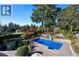 906 Cobblestone Lane, Saanich, BC V8Y3G3 Photo 54