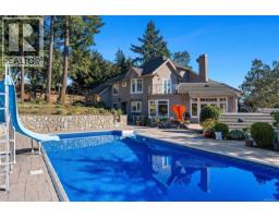 906 Cobblestone Lane, Saanich, BC V8Y3G3 Photo 47