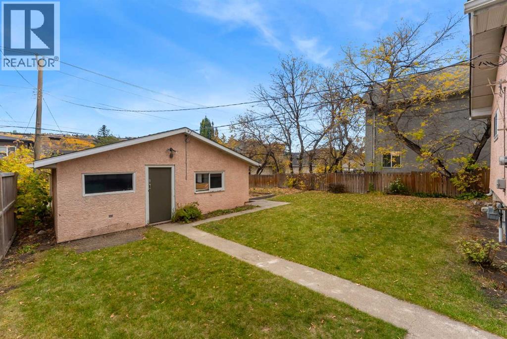 4407 Bowness Road NW - 35