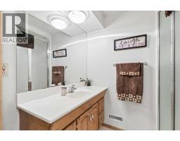 29, 185 Woodridge Drive SW - photo 26