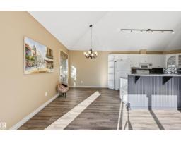 #5 11809 9b Av Nw, Edmonton, AB T6J7B6 Photo 18