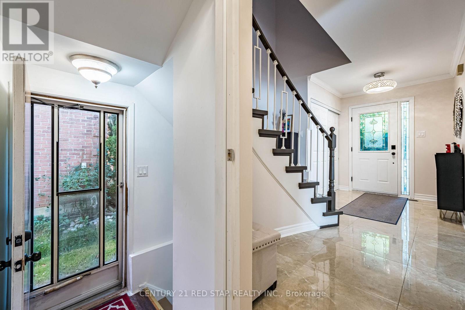 56 FOUNTAINBRIDGE DRIVE - 30