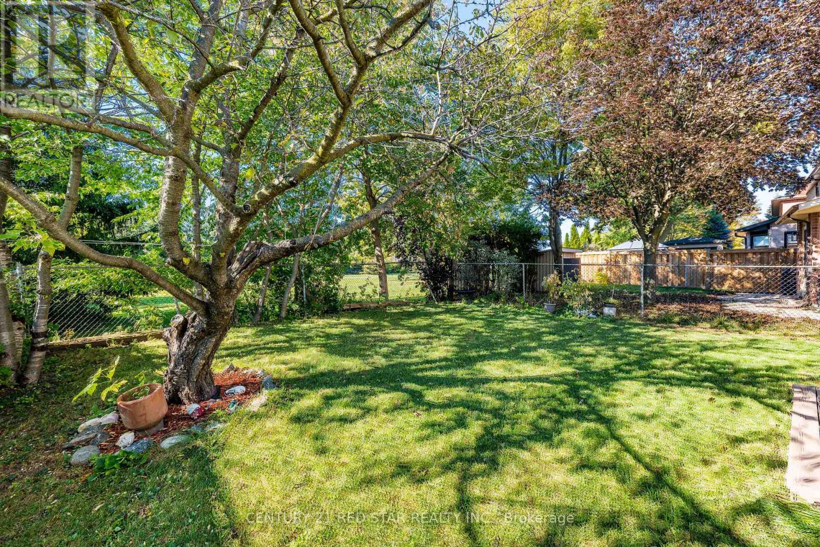 56 FOUNTAINBRIDGE DRIVE - 38