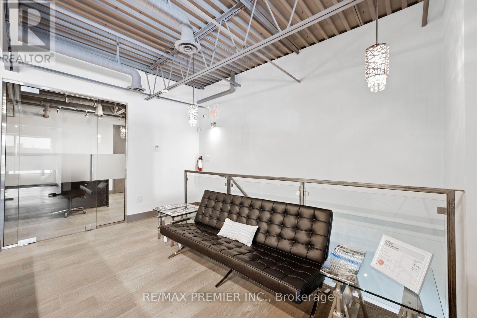 12 - 13 KENVIEW BOULEVARD, Brampton (Parkway Belt Industrial Area) — photo 12