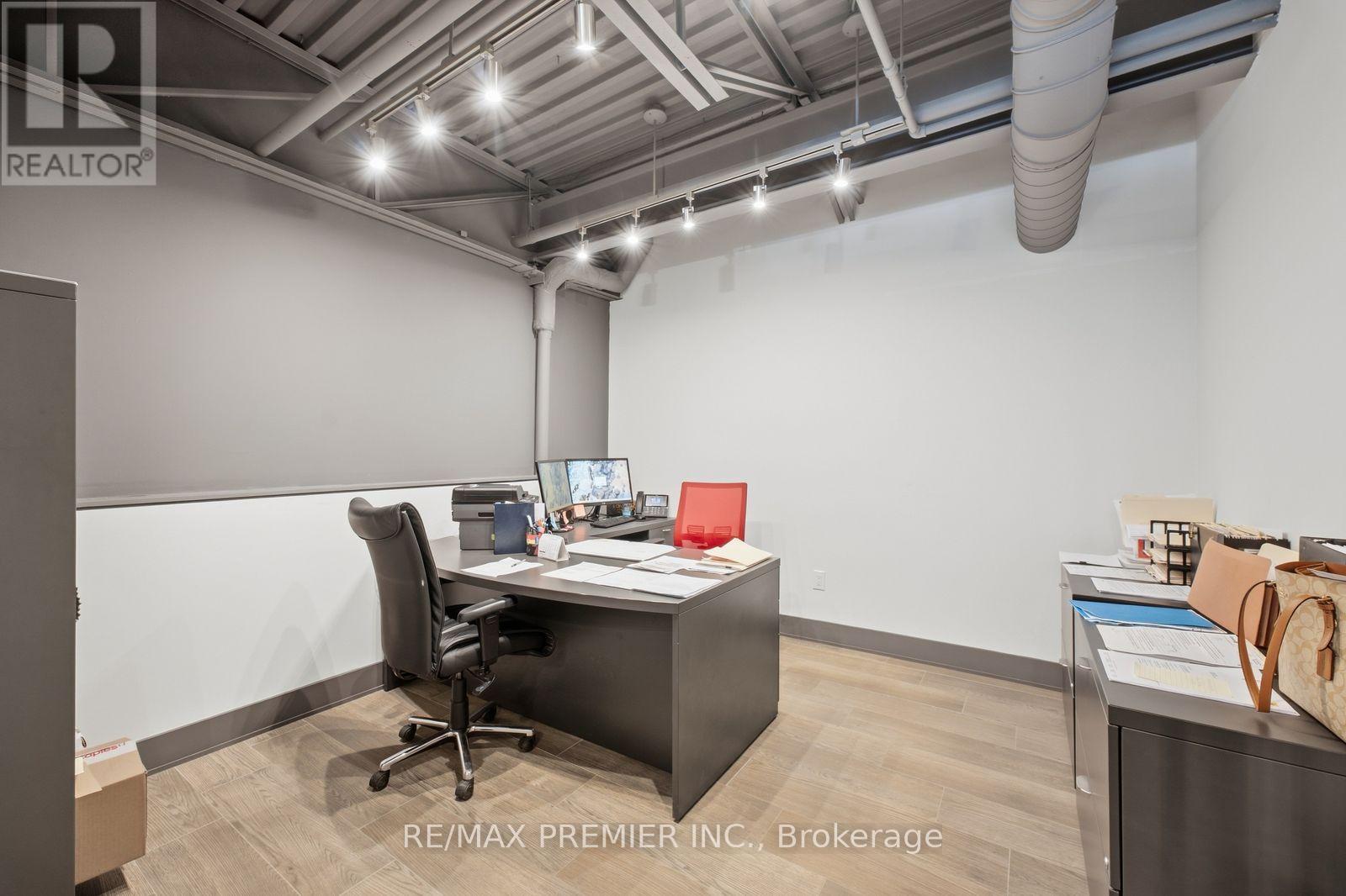 12 - 13 KENVIEW BOULEVARD, Brampton (Parkway Belt Industrial Area) — photo 8