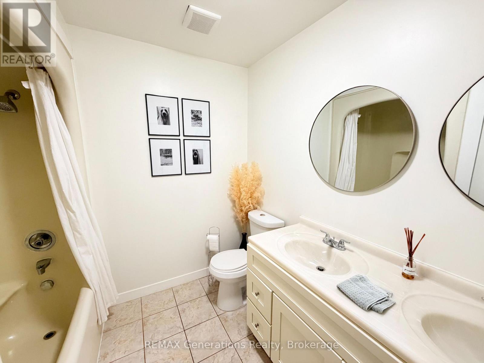 282 ALGOMA STREET N - 18